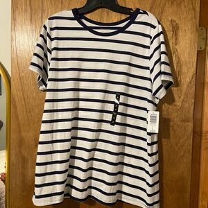 Torrid classic fit navy striped t-shirt